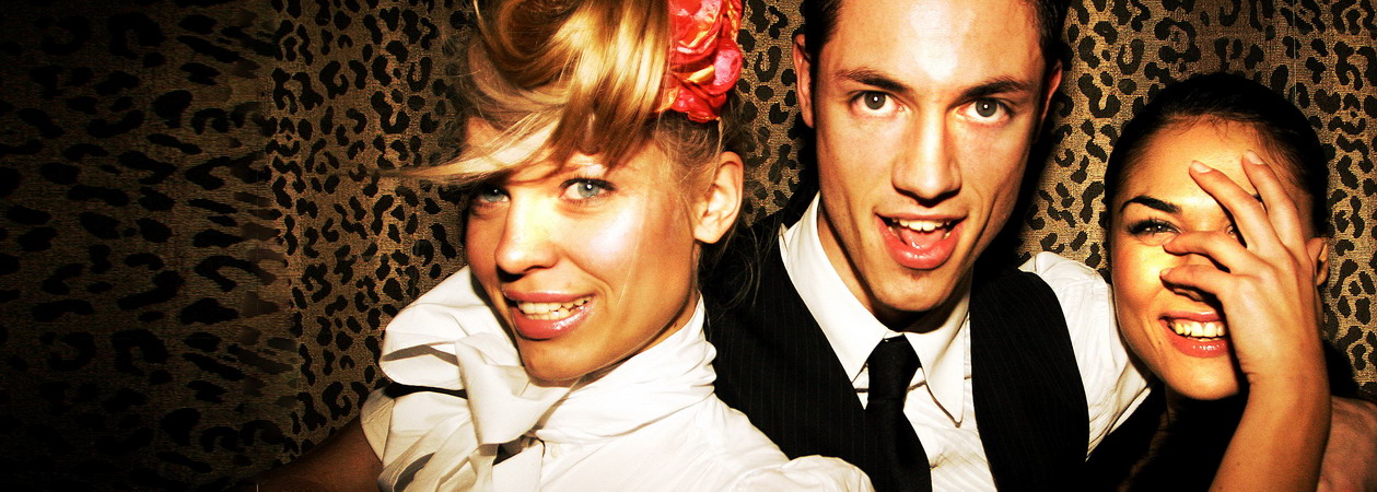 advertise/0710311st class party\luca_patrone _1st _class _3.jpg